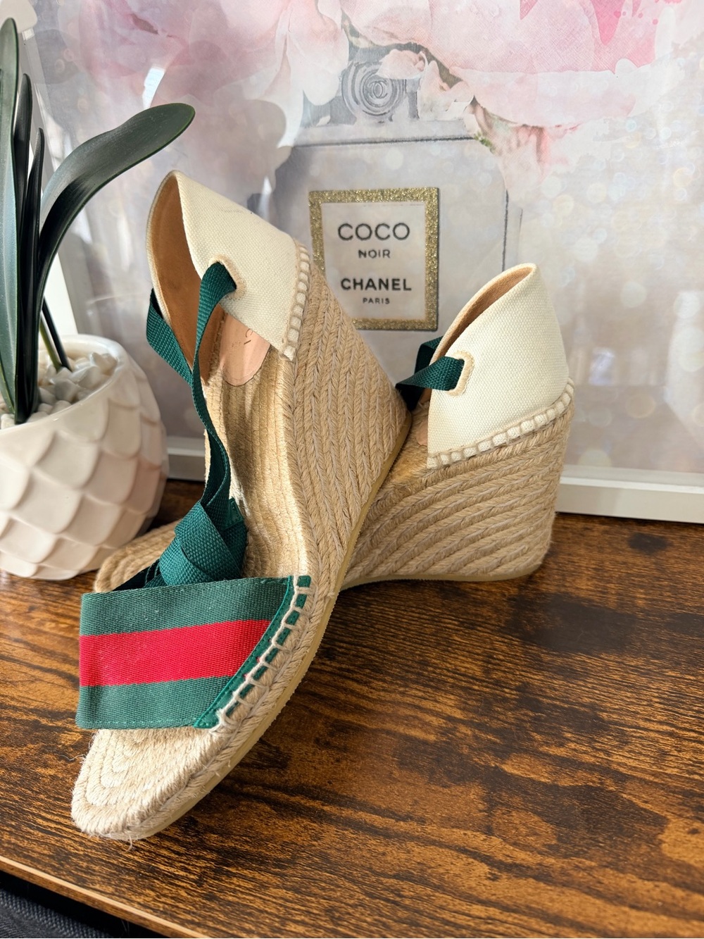 Gucci Green and Red Canvas Espadrille Wedges with Green Ankle Ties - Picture 2 of 4
